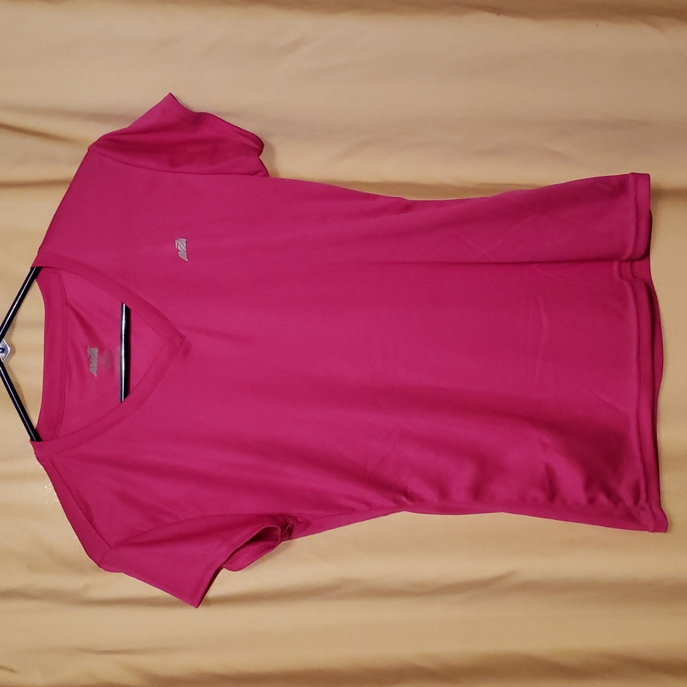 Make offer! Hot pink Avia workout shirt. Size Medium